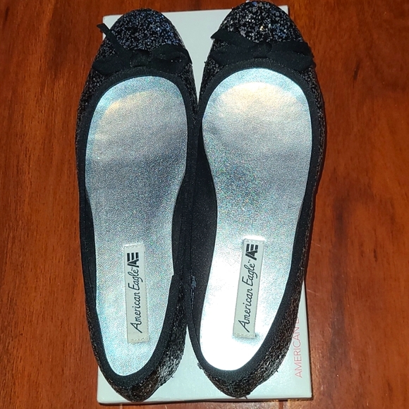 Flat Shoes - Picture 3 of 4